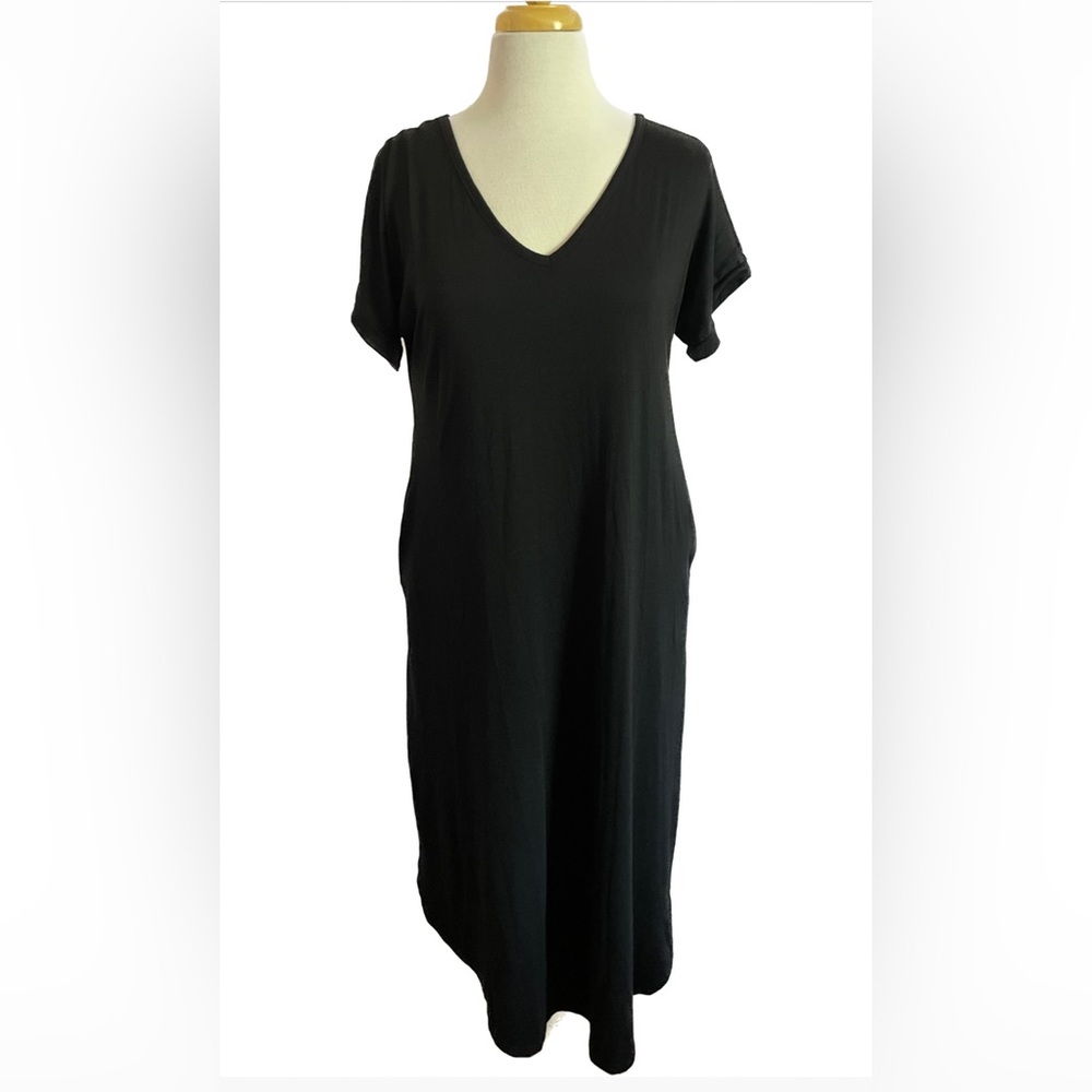 Black V-Neck Long T-Shirt Dress